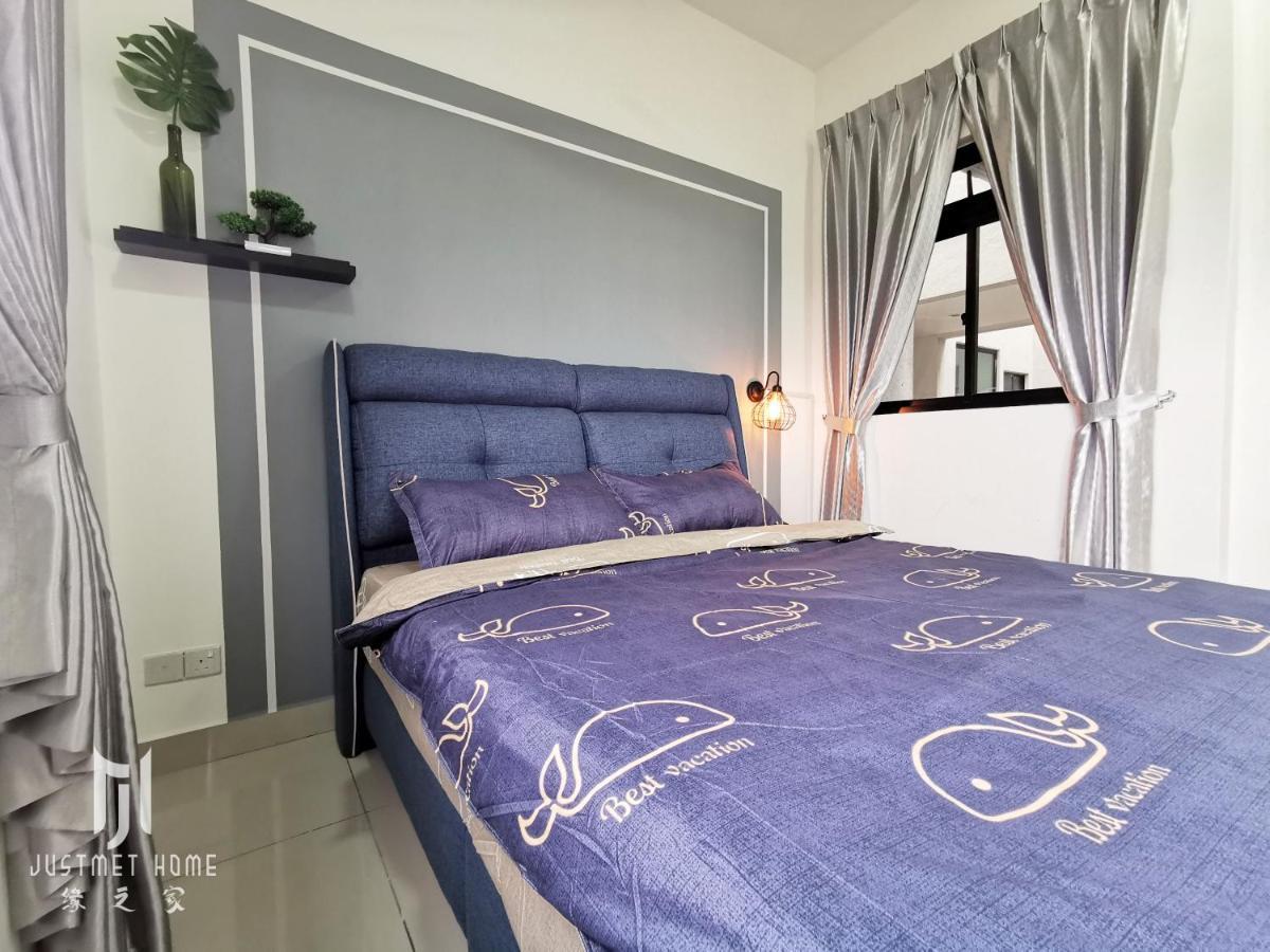 Ferienwohnung Meridin@Medini#3 Nusajaya  Exterior foto