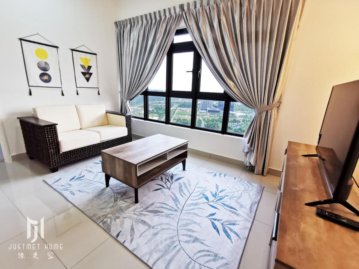Ferienwohnung Meridin@Medini#3 Nusajaya  Exterior foto