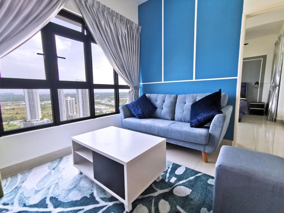 Ferienwohnung Meridin@Medini#3 Nusajaya  Exterior foto