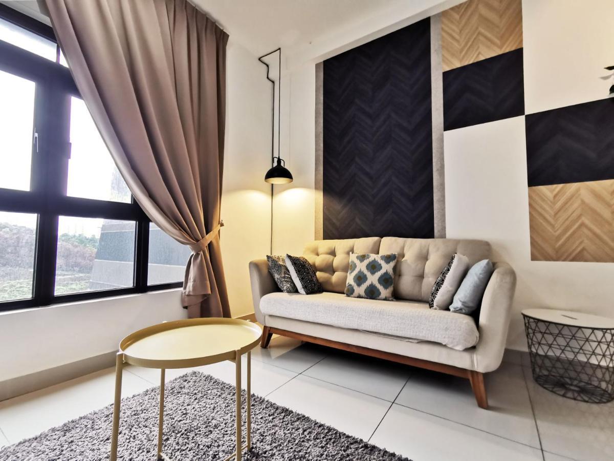 Ferienwohnung Meridin@Medini#3 Nusajaya  Exterior foto