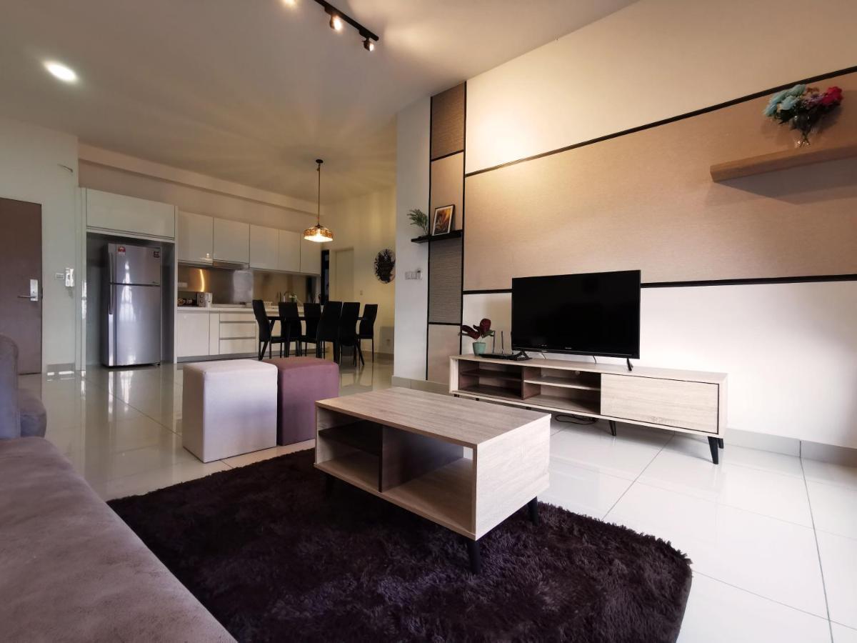Ferienwohnung Meridin@Medini#3 Nusajaya  Exterior foto